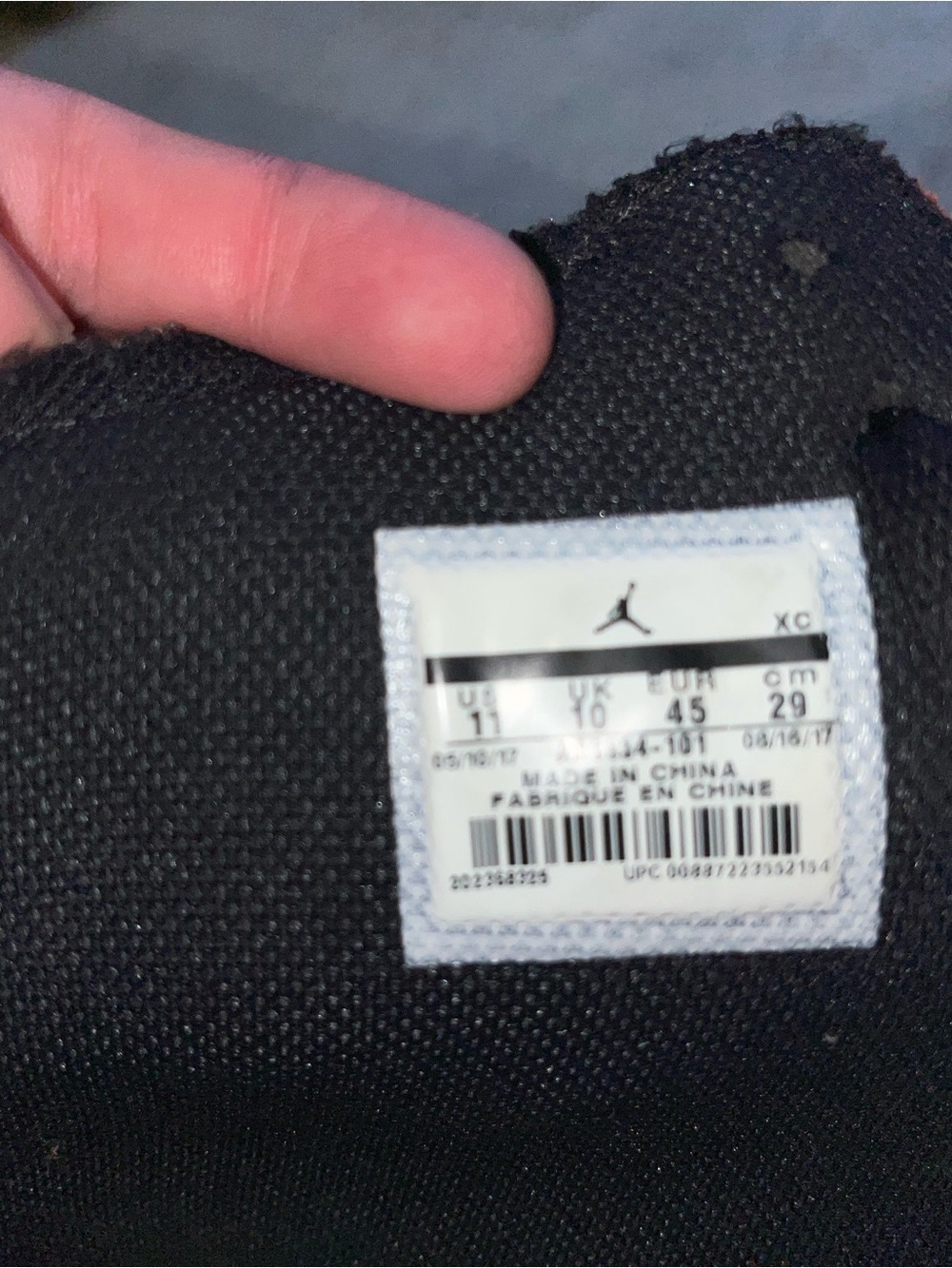 Size 11 - Jordan 1 Retro OG x Off-White High Chicago - Picture 4 of 5